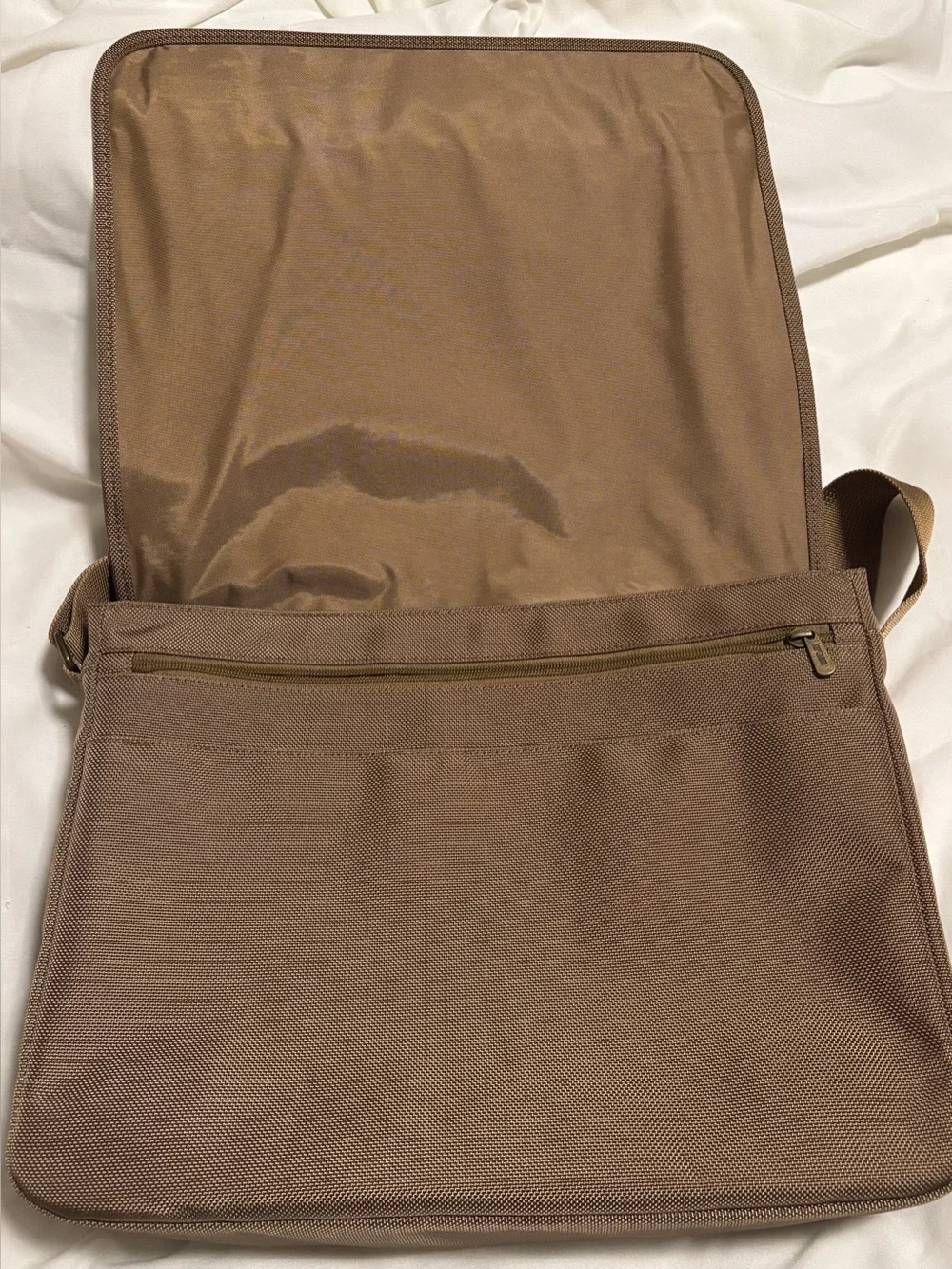 Hartmann Brown Canvas Messenger Bag with Tan Leather Trim